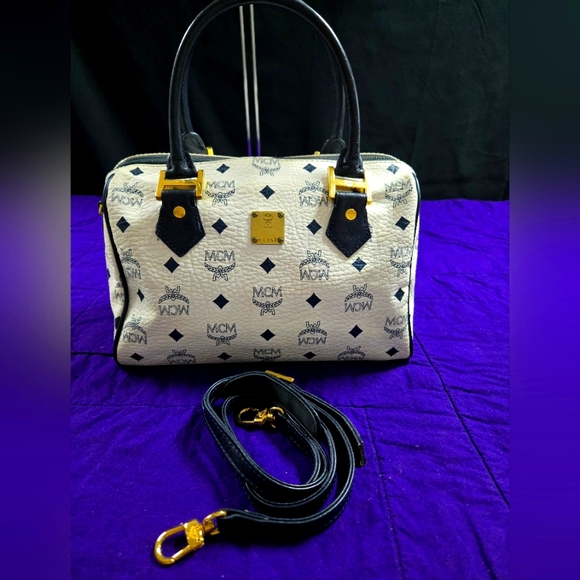 EUC MCM VICETOS LOGOGRAM HANDBAG CROSSBODY PVC LEATHER - Picture 1 of 8